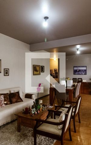 Apartamento à venda com 264m², 6 quartos e 1 vaga Apartamento à venda com 264m², 6 quartos e 1 vagaSala