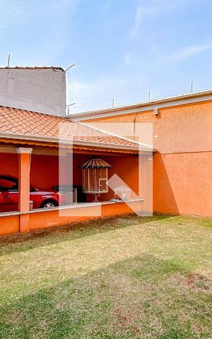 Casa à venda com 400m², 3 quartos e 8 vagasÁrea externa