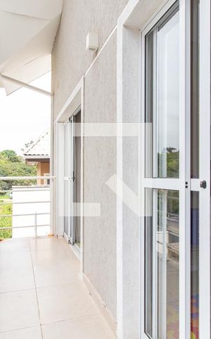 Casa de condomínio para alugar com 146m², 3 quartos e 1 vaga Casa de condomínio para alugar com 146m², 3 quartos e 1 vagaSacada
