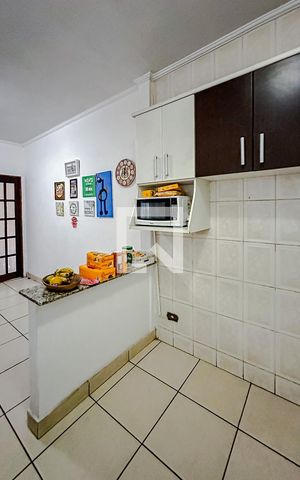 Casa à venda com 180m², 3 quartos e 2 vagasCozinha