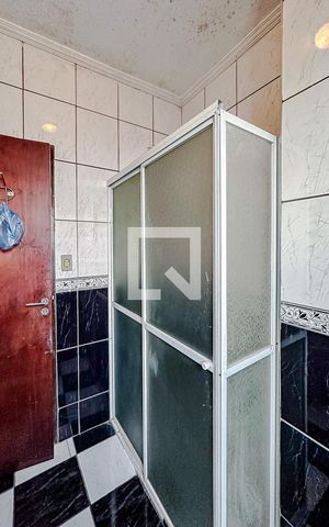 Casa à venda com 180m², 3 quartos e 2 vagasBanheiro da Suíte