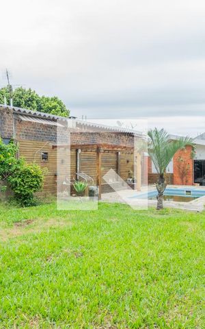 Casa à venda com 300m², 3 quartos e 2 vagasQuintal
