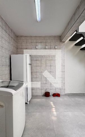Casa à venda com 267m², 3 quartos e 1 vaga Casa à venda com 267m², 3 quartos e 1 vagaLavanderia
