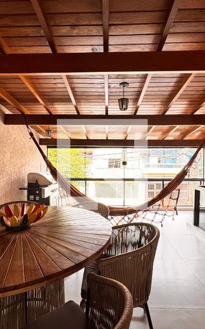Casa à venda com 267m², 3 quartos e 1 vaga Casa à venda com 267m², 3 quartos e 1 vagaVaranda