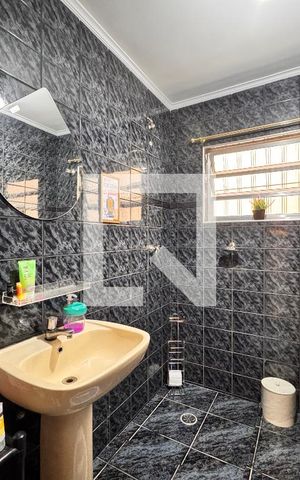 Casa à venda com 267m², 3 quartos e 1 vaga Casa à venda com 267m², 3 quartos e 1 vagaLavabo