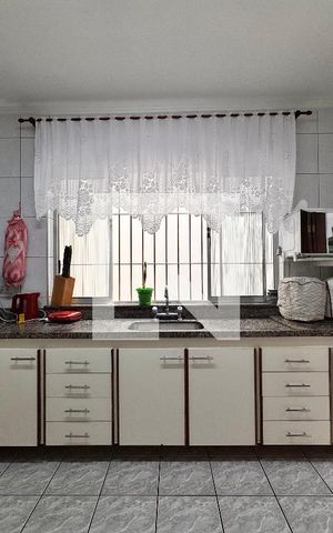 Casa à venda com 267m², 3 quartos e 1 vaga Casa à venda com 267m², 3 quartos e 1 vagaCozinha