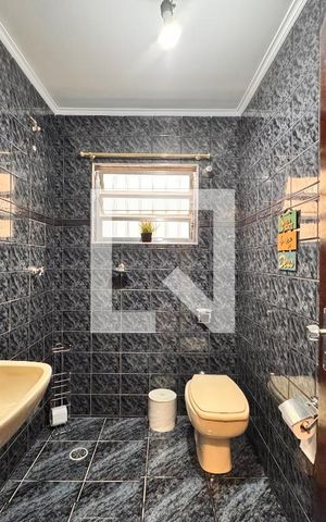Casa à venda com 267m², 3 quartos e 1 vaga Casa à venda com 267m², 3 quartos e 1 vagaLavabo