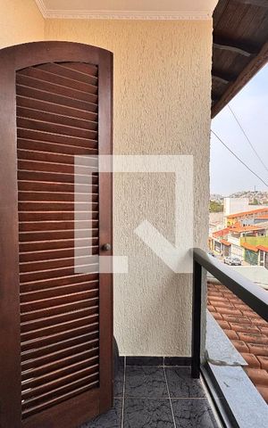 Casa à venda com 267m², 3 quartos e 1 vaga Casa à venda com 267m², 3 quartos e 1 vagaSacada