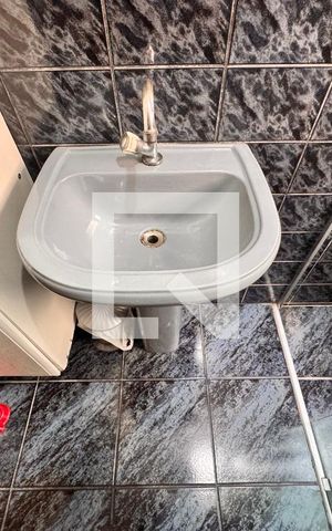 Casa à venda com 267m², 3 quartos e 1 vaga Casa à venda com 267m², 3 quartos e 1 vagaBanheiro