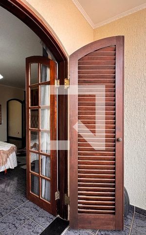 Casa à venda com 267m², 3 quartos e 1 vaga Casa à venda com 267m², 3 quartos e 1 vagaSacada