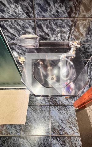 Casa à venda com 267m², 3 quartos e 1 vaga Casa à venda com 267m², 3 quartos e 1 vagaBanheiro da Suíte
