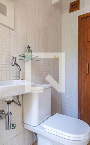Casa para alugar com 400m², 4 quartos e 3 vagas Casa para alugar com 400m², 4 quartos e 3 vagasQuintal - Sauna