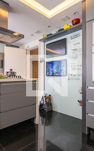 Casa para alugar com 400m², 4 quartos e 3 vagas Casa para alugar com 400m², 4 quartos e 3 vagasCozinha