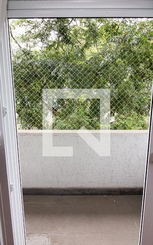 Casa de condomínio à venda com 300m², 4 quartos e 3 vagas Casa de condomínio à venda com 300m², 4 quartos e 3 vagasVista da Suíte 2