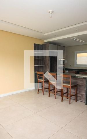Casa de condomínio à venda com 300m², 4 quartos e 3 vagas Casa de condomínio à venda com 300m², 4 quartos e 3 vagasSala de Jantar