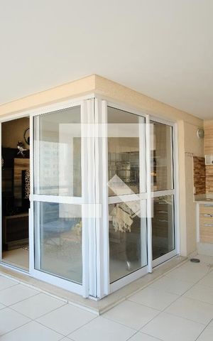 Apartamento à venda com 99m², 3 quartos e 2 vagasVaranda