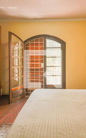 Apartamento à venda com 230m², 4 quartos e 4 vagas Apartamento à venda com 230m², 4 quartos e 4 vagasSuite 1