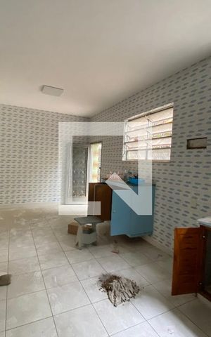 Casa à venda com 403m², 5 quartos e 5 vagas Casa à venda com 403m², 5 quartos e 5 vagasCozinha