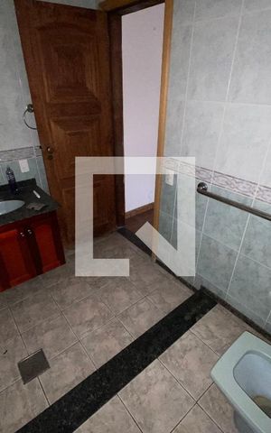 Casa à venda com 403m², 5 quartos e 5 vagas Casa à venda com 403m², 5 quartos e 5 vagasBanheiro 1