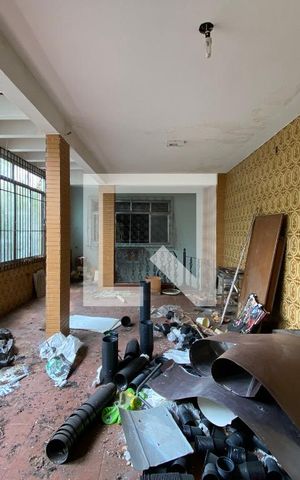 Casa à venda com 403m², 5 quartos e 5 vagas Casa à venda com 403m², 5 quartos e 5 vagasTerraço