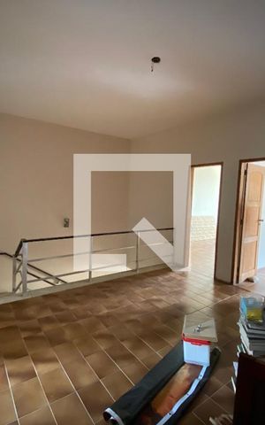 Casa à venda com 403m², 5 quartos e 5 vagas Casa à venda com 403m², 5 quartos e 5 vagasHall