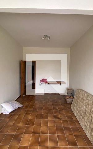 Casa à venda com 403m², 5 quartos e 5 vagas Casa à venda com 403m², 5 quartos e 5 vagasQuarto 3