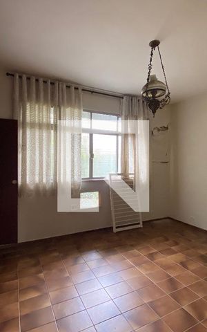 Casa à venda com 403m², 5 quartos e 5 vagas Casa à venda com 403m², 5 quartos e 5 vagasQuarto 2
