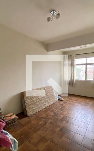 Casa à venda com 403m², 5 quartos e 5 vagas Casa à venda com 403m², 5 quartos e 5 vagasQuarto3