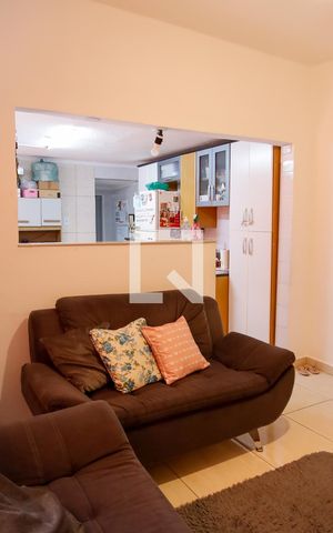 Casa à venda com 200m², 4 quartos e 2 vagas Casa à venda com 200m², 4 quartos e 2 vagasSala 2