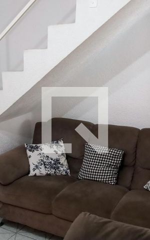 Casa à venda com 200m², 4 quartos e 2 vagas Casa à venda com 200m², 4 quartos e 2 vagassala