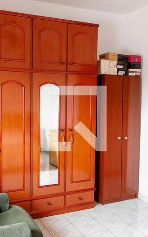 Casa à venda com 200m², 4 quartos e 2 vagas Casa à venda com 200m², 4 quartos e 2 vagasQuarto 2