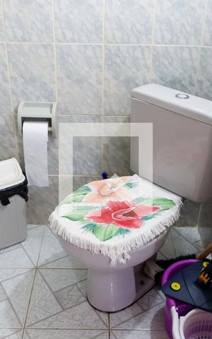 Casa à venda com 200m², 4 quartos e 2 vagas Casa à venda com 200m², 4 quartos e 2 vagasLavabo