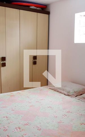Casa à venda com 200m², 4 quartos e 2 vagas Casa à venda com 200m², 4 quartos e 2 vagasQuarto 4
