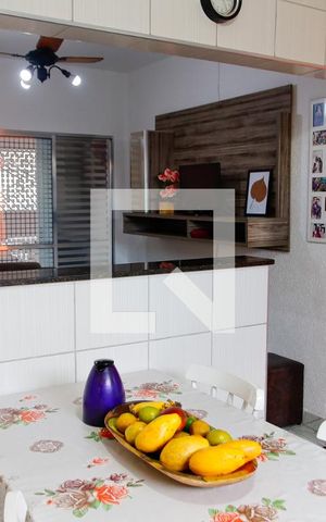 Casa à venda com 200m², 4 quartos e 2 vagas Casa à venda com 200m², 4 quartos e 2 vagasCozinha