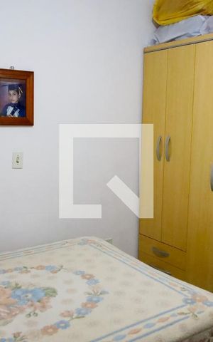 Casa à venda com 200m², 4 quartos e 2 vagas Casa à venda com 200m², 4 quartos e 2 vagasQuarto 1