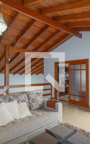 Casa à venda com 476m², 4 quartos e 6 vagasSala 2