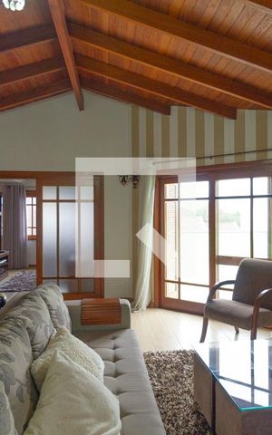 Casa à venda com 476m², 4 quartos e 6 vagasSala 2