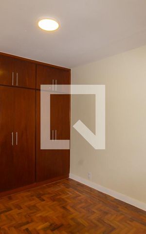 Casa para alugar com 250m², 4 quartos e 2 vagas Casa para alugar com 250m², 4 quartos e 2 vagasQuarto 1