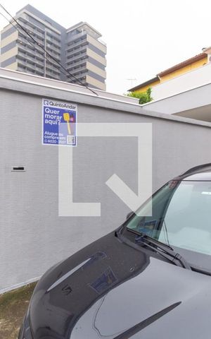 Casa para alugar com 250m², 4 quartos e 2 vagas Casa para alugar com 250m², 4 quartos e 2 vagasplaca