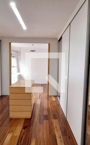 Apartamento à venda com 281m², 3 quartos e 4 vagas