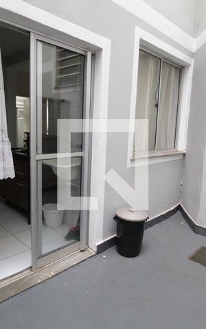 Apartamento para alugar com 45m², 2 quartos e 1 vagaÁrea de Serviço
