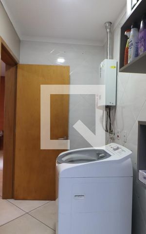 Casa à venda com 200m², 2 quartos e 2 vagasLavanderia