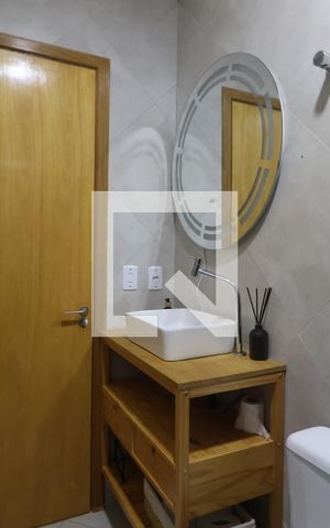 Casa à venda com 200m², 2 quartos e 2 vagasBanheiro