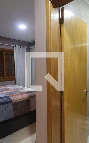 Casa à venda com 200m², 2 quartos e 2 vagasSuíte