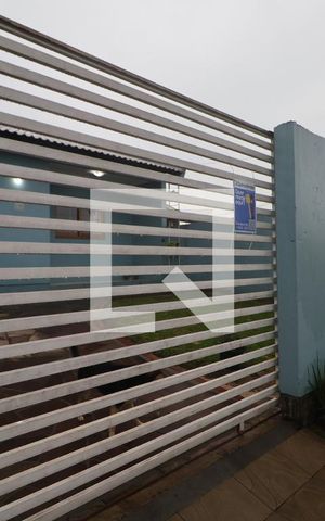 Casa à venda com 200m², 2 quartos e 2 vagasFachada