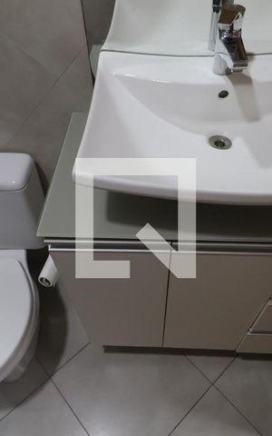 Casa à venda com 200m², 2 quartos e 2 vagasBanheiro da Suíte