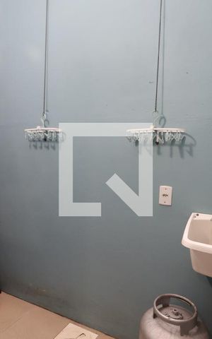 Casa à venda com 200m², 2 quartos e 2 vagasLavanderia