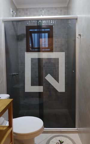 Casa à venda com 200m², 2 quartos e 2 vagasBanheiro