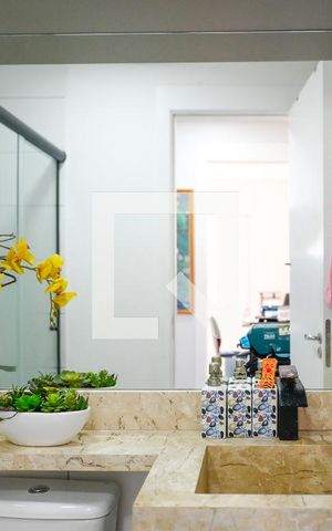 Apartamento à venda com 40m², 2 quartos e sem vaga Apartamento à venda com 40m², 2 quartos e sem vagaBanheiro