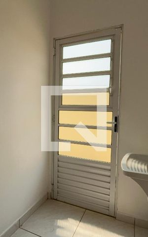 Casa para alugar com 50m², 2 quartos e 1 vaga Casa para alugar com 50m², 2 quartos e 1 vagaÁrea de Serviço